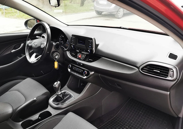 Hyundai I30 cena 51900 przebieg: 137000, rok produkcji 2021 z Rawicz małe 92